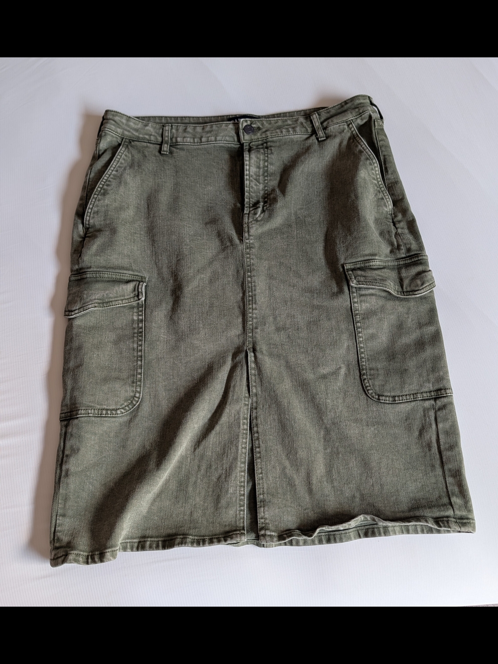 GAP Olive Cargo Midi Skirt